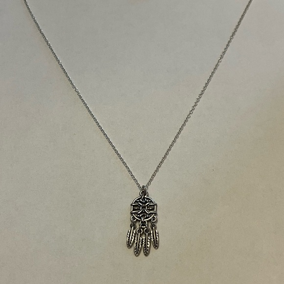 Sterling silver chain and dream catcher pendant - Picture 1 of 2